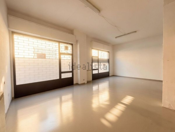 locale commerciale in affitto a Brugherio in zona Dorderio