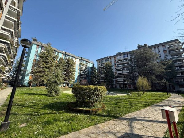 appartamento in affitto a Brugherio in zona Dorderio