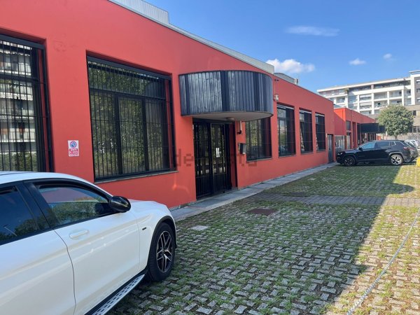 ufficio in affitto a Brugherio in zona Dorderio