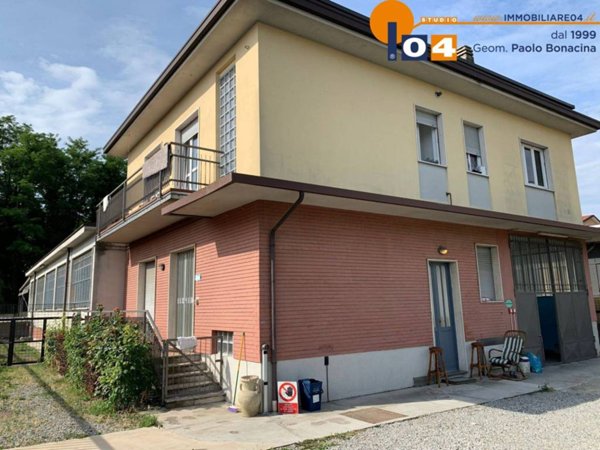 appartamento in affitto a Carate Brianza
