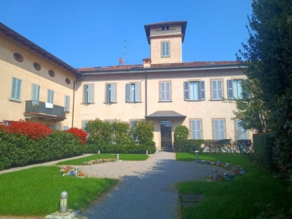 appartamento in affitto a Carate Brianza