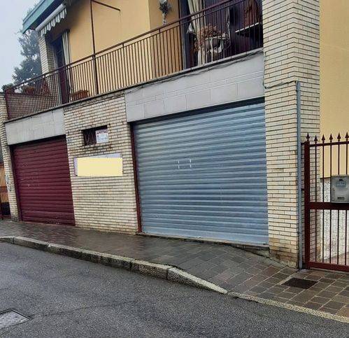 negozio in affitto a Carate Brianza