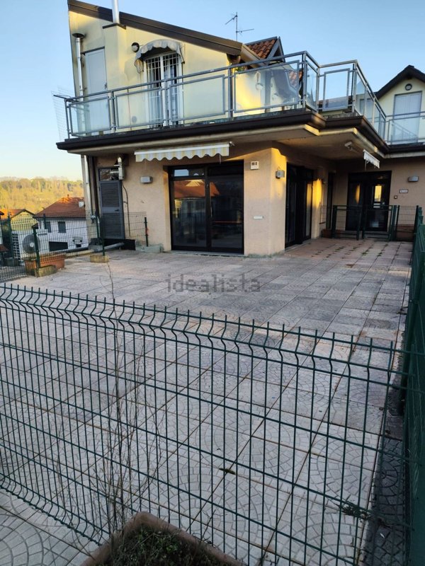 ufficio in affitto a Carate Brianza