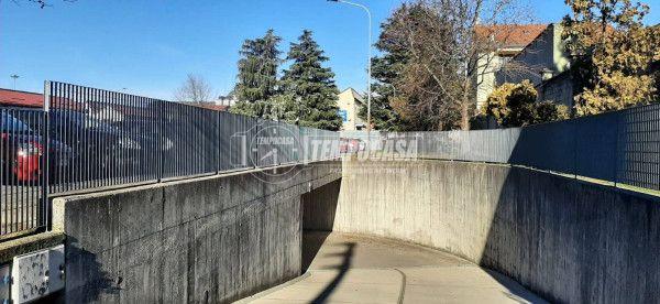 locale di sgombero in affitto a Carate Brianza