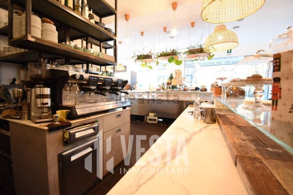 negozio in affitto a Carate Brianza