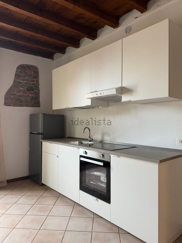 appartamento in affitto a Carate Brianza