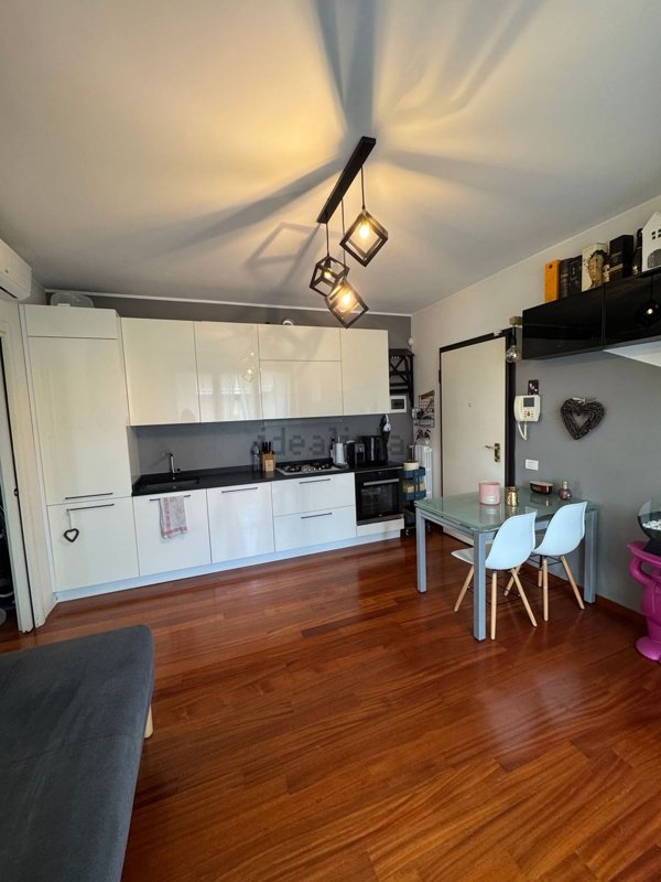 appartamento in affitto a Carate Brianza