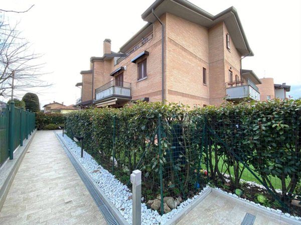 appartamento in affitto a Carate Brianza