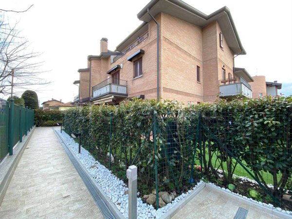 appartamento in affitto a Carate Brianza