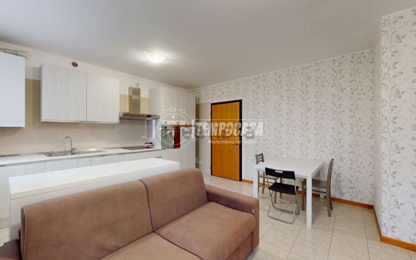 appartamento in affitto a Carate Brianza