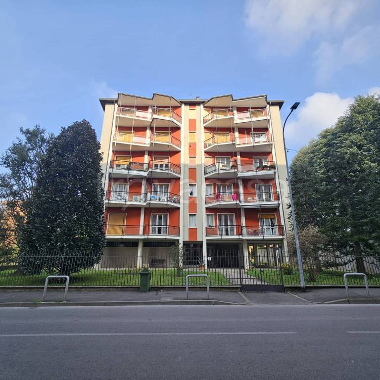 appartamento in affitto a Carate Brianza