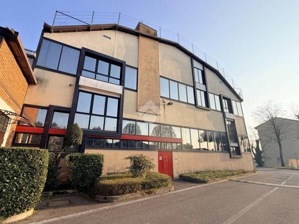 ufficio in affitto a Carate Brianza