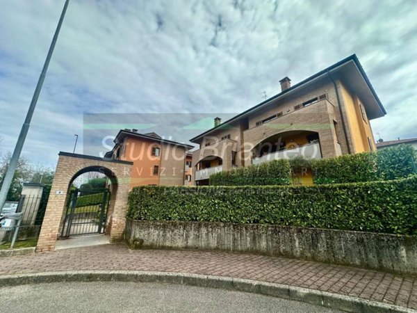 appartamento in affitto a Carate Brianza