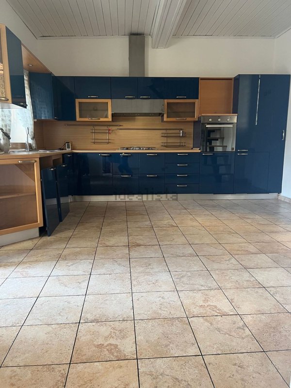 appartamento in affitto a Carate Brianza