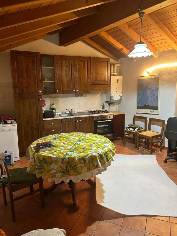 appartamento in affitto a Carate Brianza