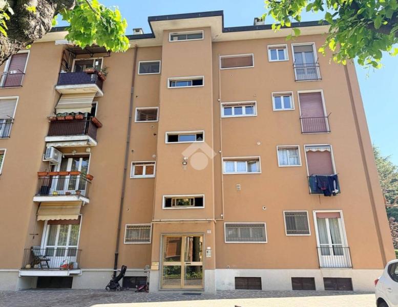 appartamento in affitto a Carate Brianza