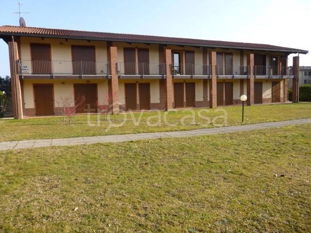 appartamento in affitto a Carnate