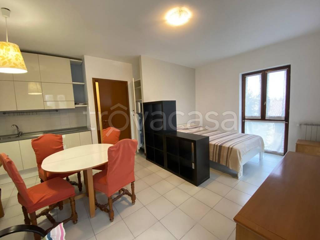 appartamento in affitto a Carnate