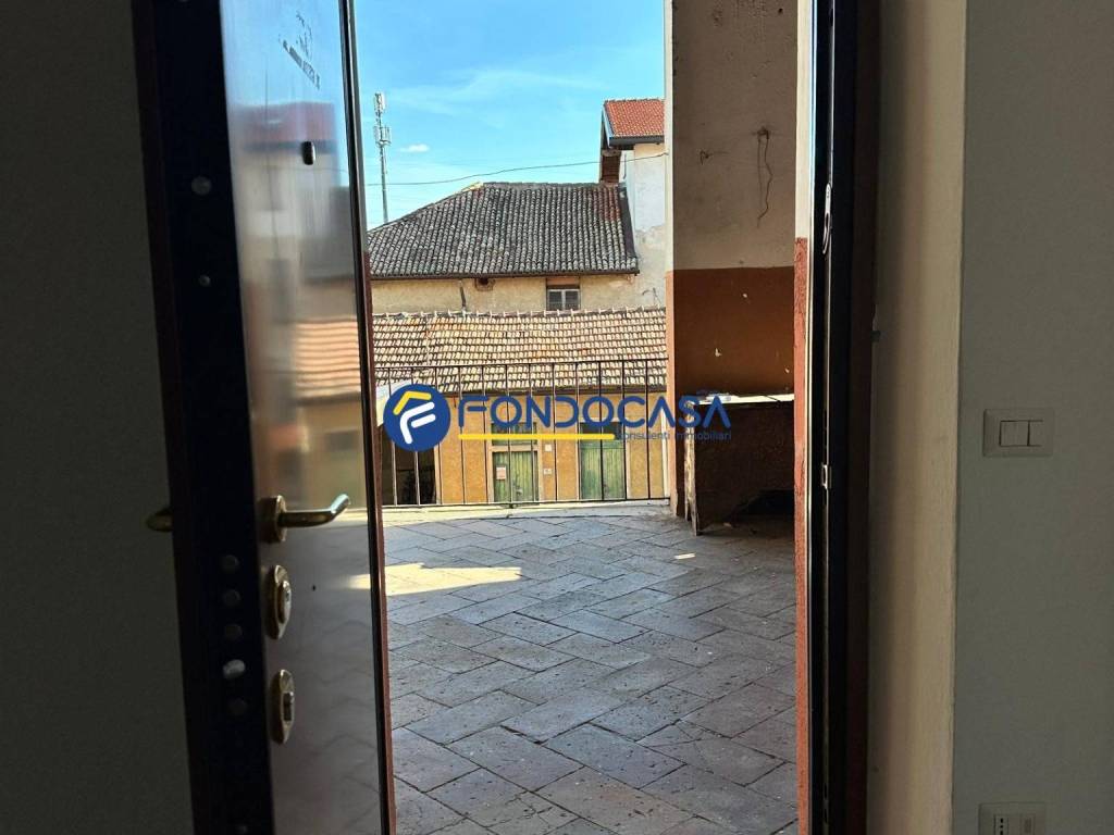 appartamento in affitto a Carnate