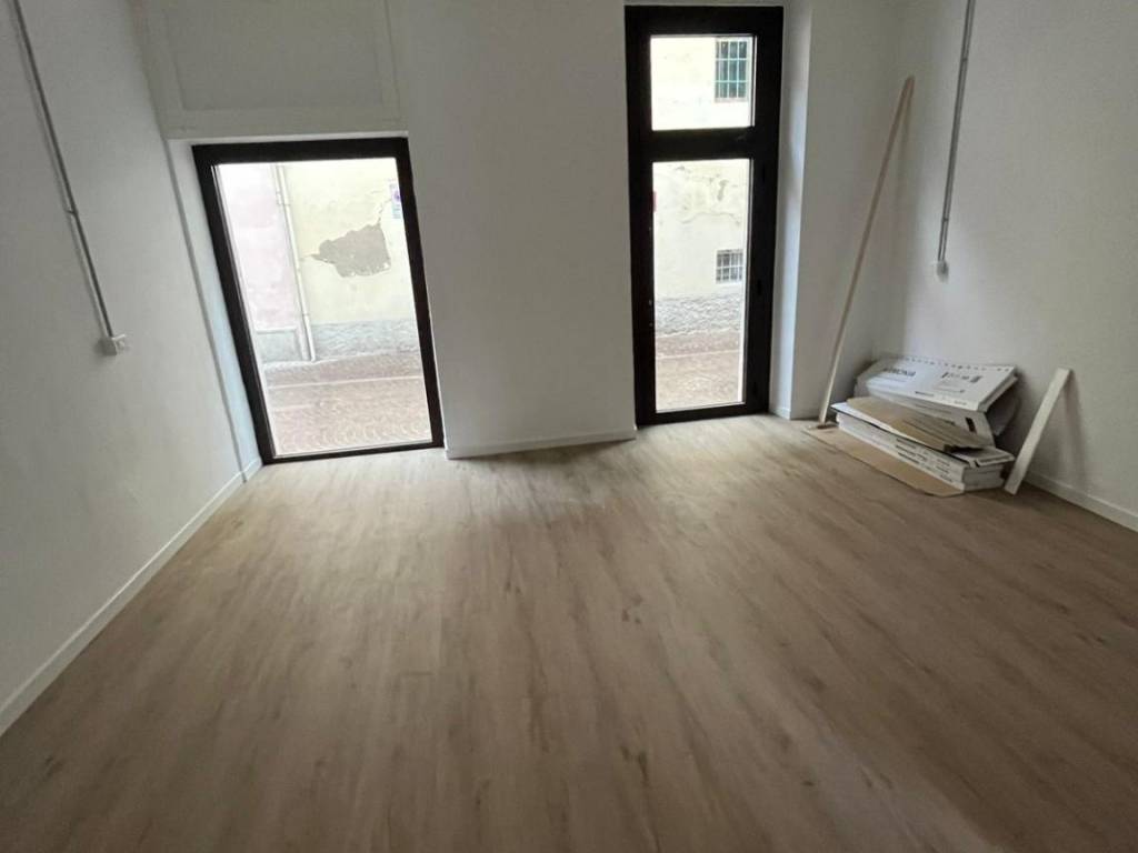 negozio in affitto a Cavenago di Brianza