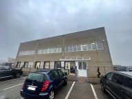 locale commerciale in affitto a Ceriano Laghetto