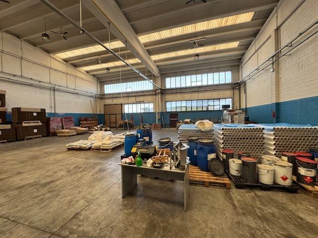 locale commerciale in affitto a Cesano Maderno