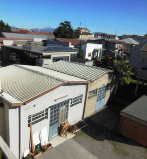 locale commerciale in affitto a Cesano Maderno