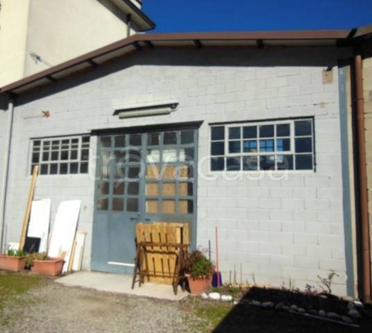 locale commerciale in affitto a Cesano Maderno