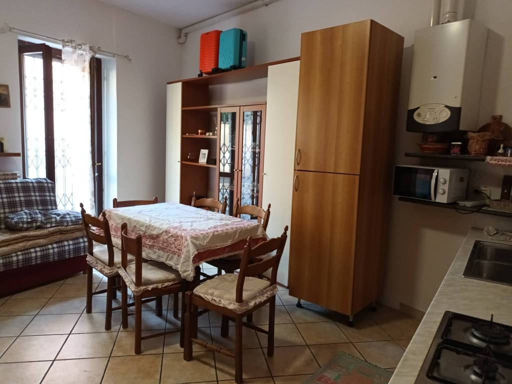 appartamento in affitto a Cesano Maderno in zona Binzago