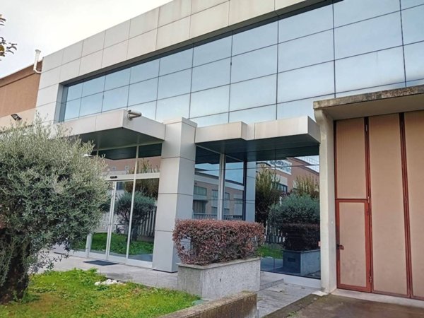 capannone in affitto a Cesano Maderno