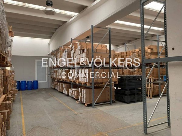 capannone in affitto a Cesano Maderno