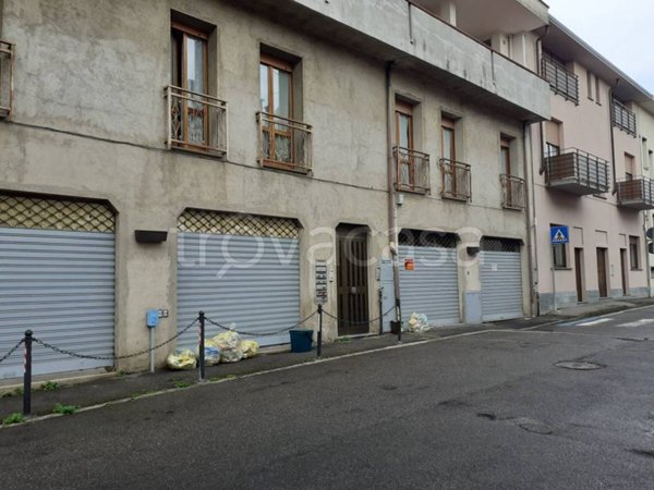 negozio in affitto a Cesano Maderno