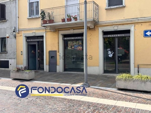 negozio in affitto a Cesano Maderno in zona Binzago
