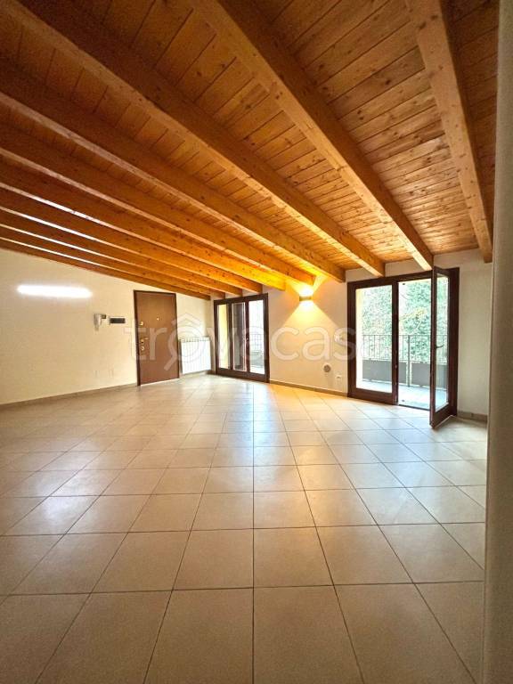 appartamento in affitto a Cesano Maderno
