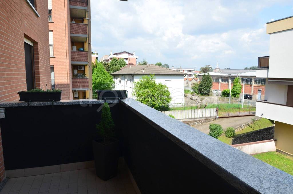 appartamento in affitto a Cesano Maderno