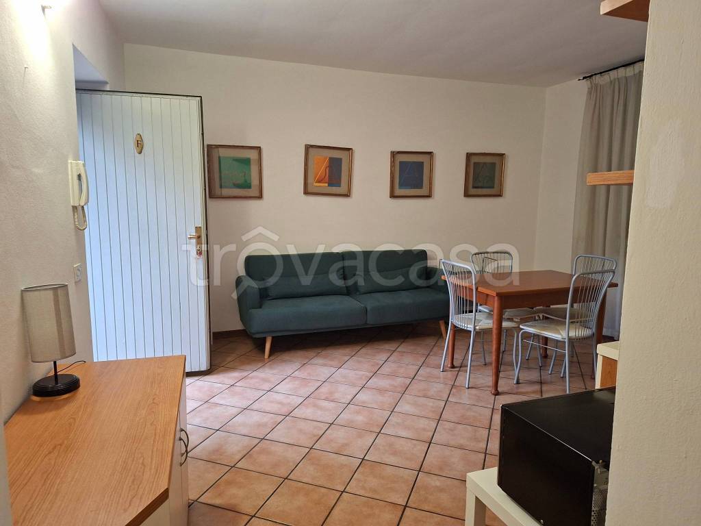 appartamento in affitto a Cesano Maderno in zona Cassina Savina