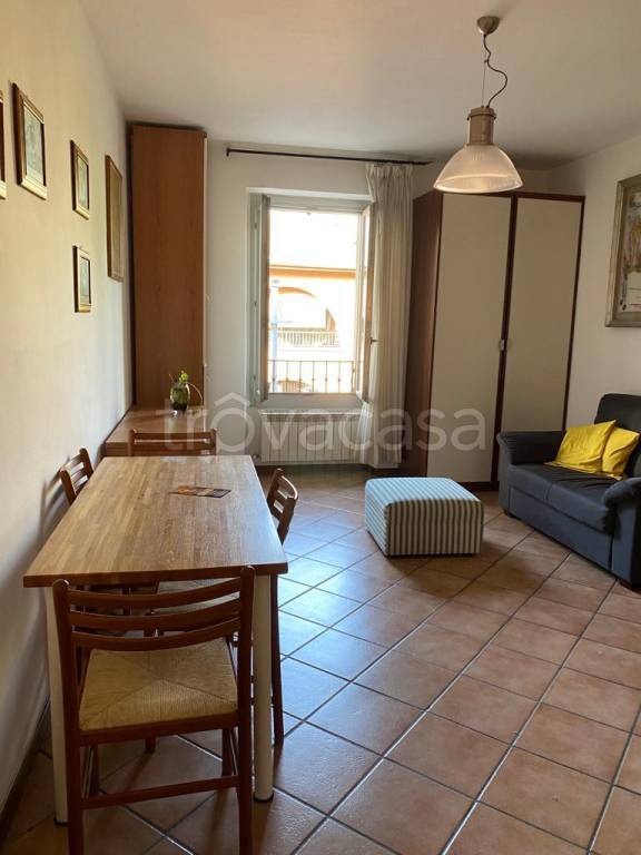 appartamento in affitto a Cesano Maderno in zona Cassina Savina