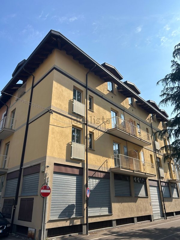 appartamento in affitto a Cesano Maderno in zona Cassina Savina