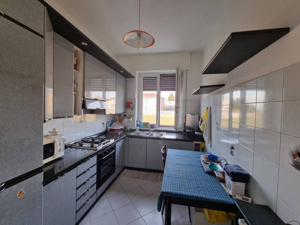 appartamento in affitto a Cogliate