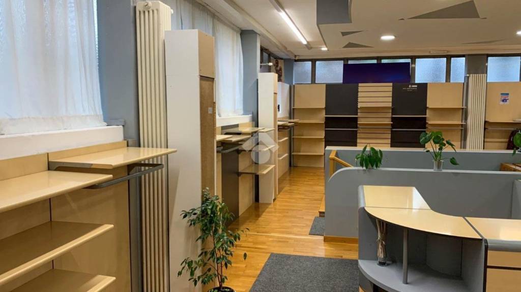 negozio in affitto a Concorezzo