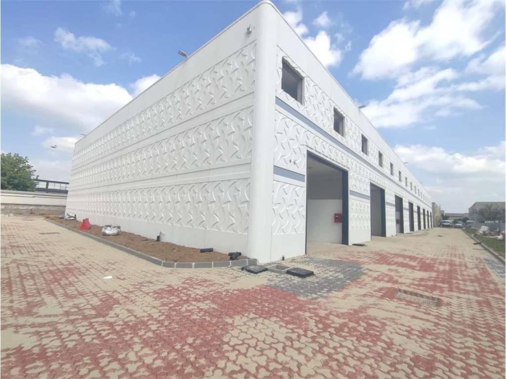 locale commerciale in affitto a Concorezzo