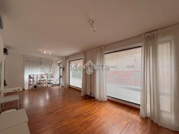 negozio in affitto a Concorezzo