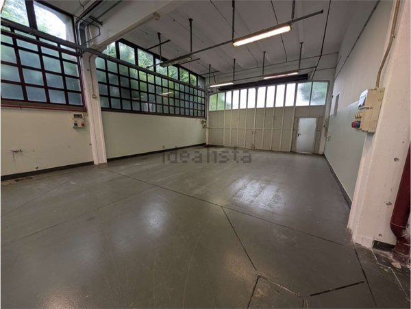 locale commerciale in affitto a Concorezzo
