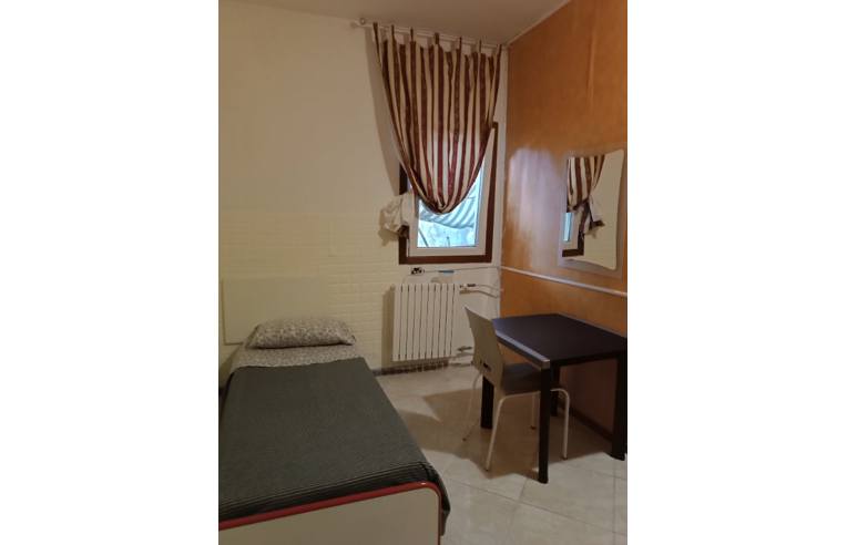 camera singola in affitto a Desio