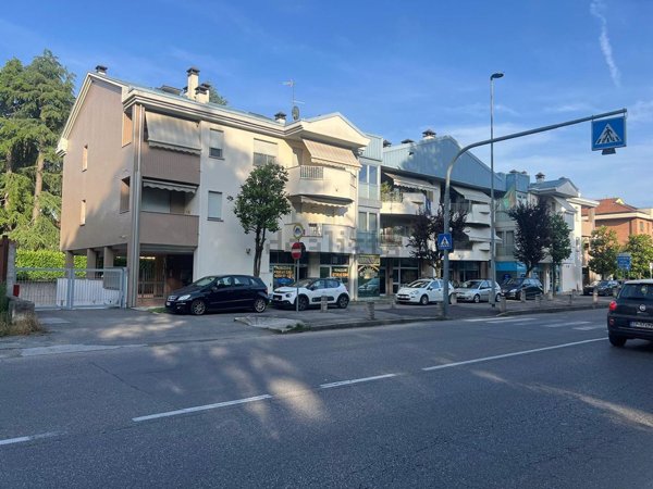 appartamento in affitto a Desio