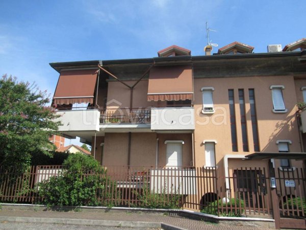 appartamento in affitto a Desio