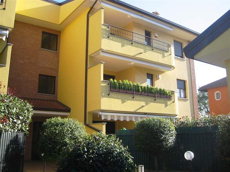 appartamento in affitto a Desio