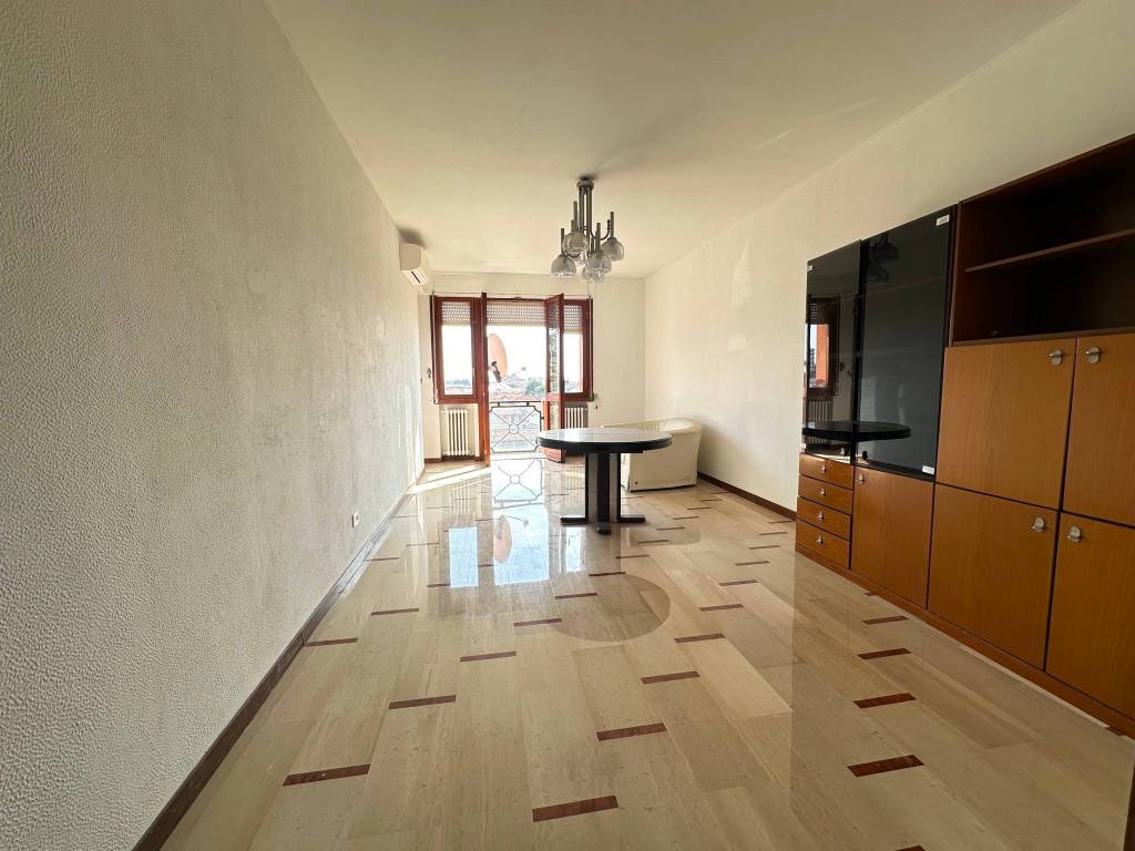 appartamento in affitto a Desio