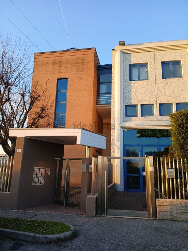 ufficio in affitto a Desio