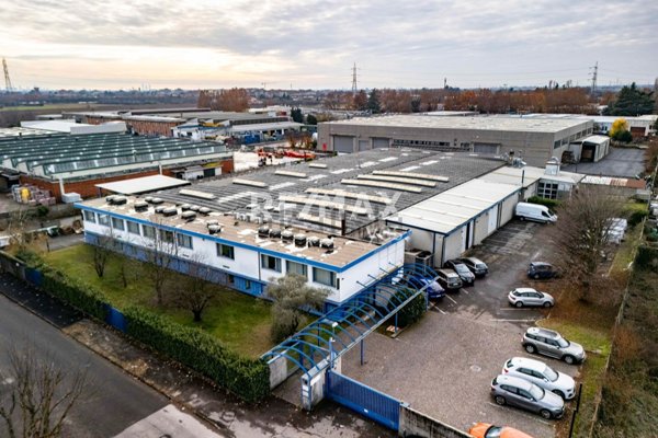 capannone in affitto a Desio